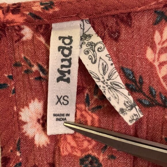 Mudd Floral Rustic Long Sleeve Romper Shorts Size XS - Picture 8 of 9